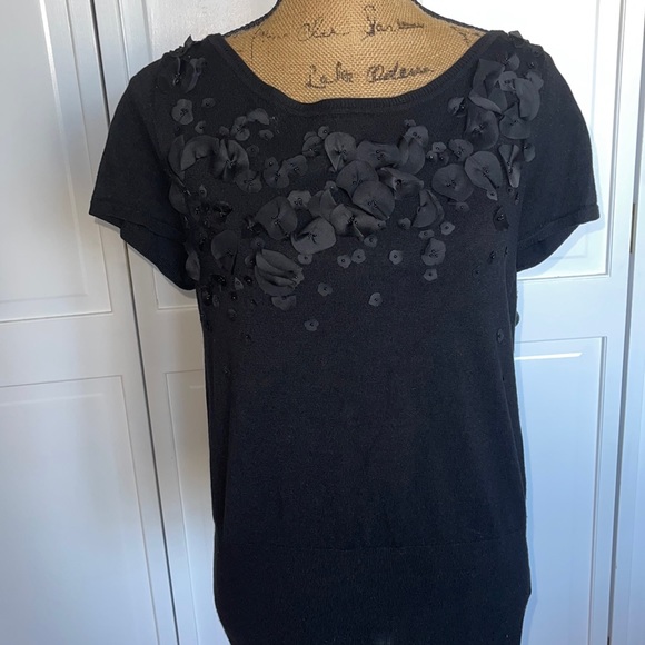 WHBM black floral beaded appliqué short sleeve sweater - Picture 3 of 9